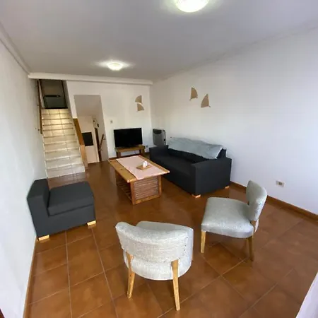 Departamento Amplio Y Luminoso Apartment Puerto Madryn Exterior photo
